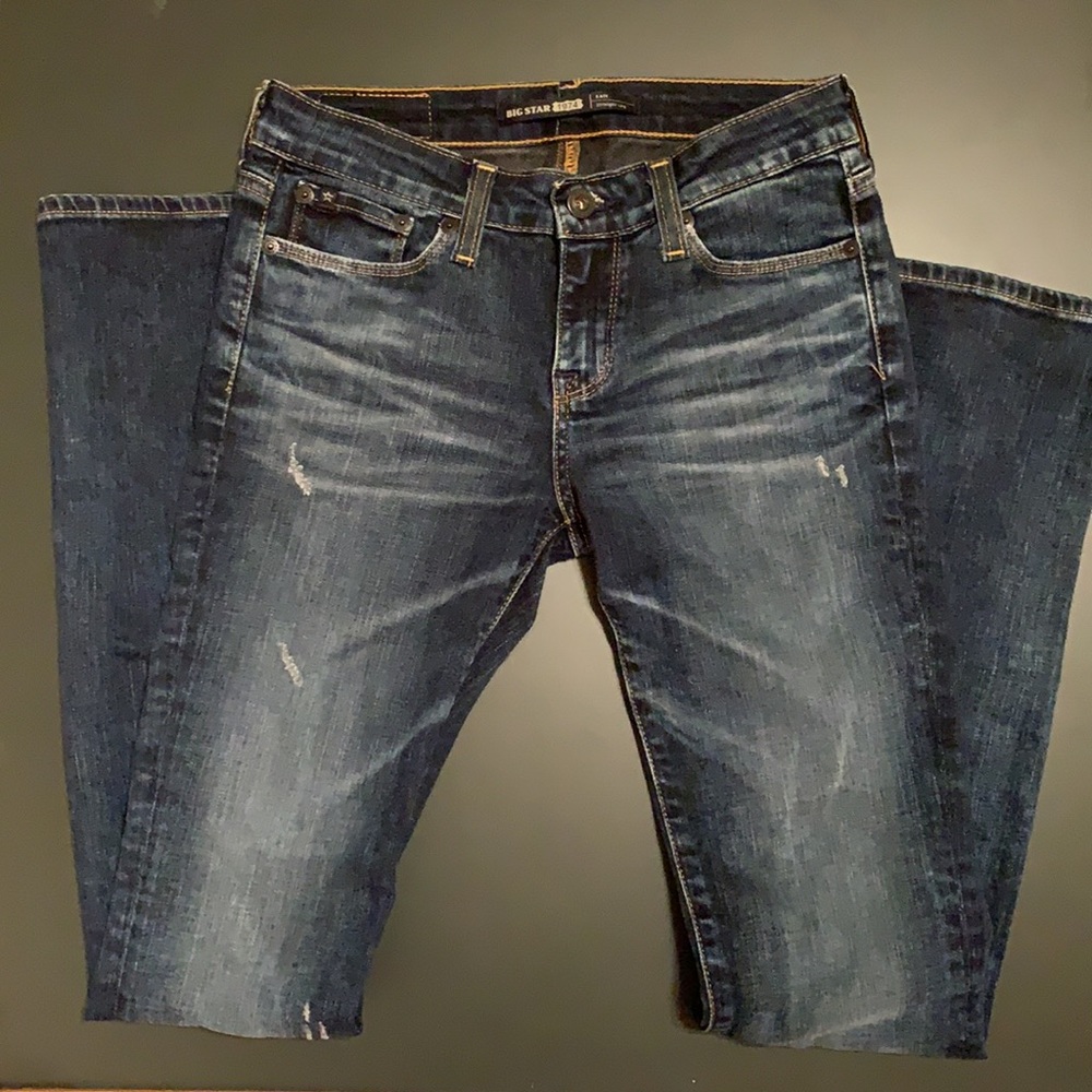 Big Star “Kate” 24R dark wash denim jeans straight leg/skinny Jean